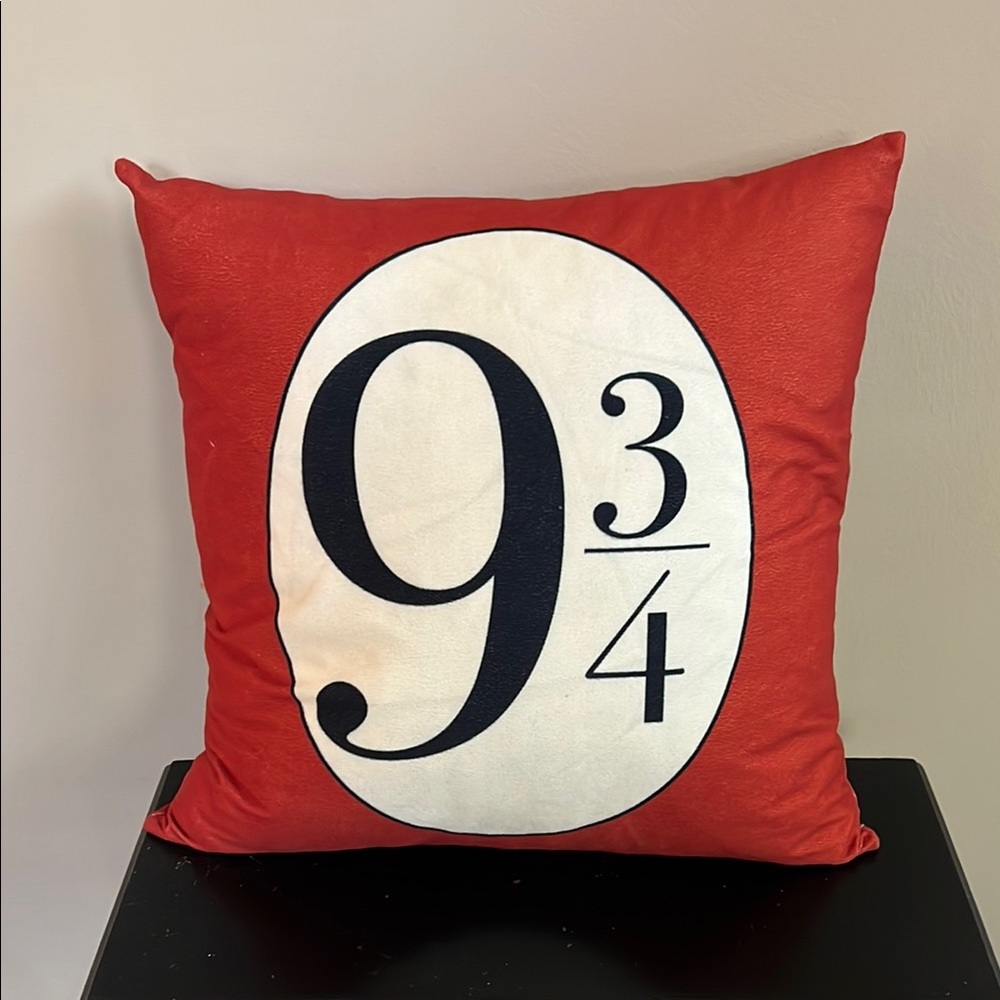Harry Potter Micro Fiber Decorative Accent Pillow with Feather Insert